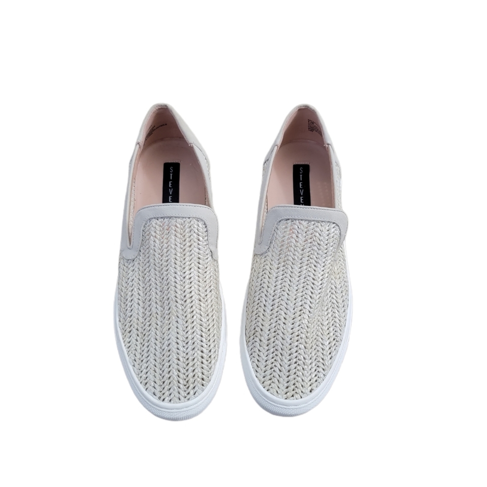 Steve Madden slip on shoes